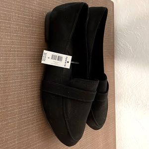Torrid, size 9, black faux suede loafers